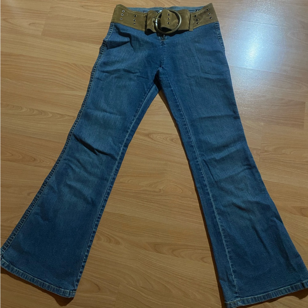VINTAGE TRAFFIC FIT AND FLARES
